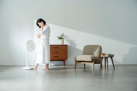 【“ズボラ”ではなくこれが“正解”！】シロカ、足で触れ