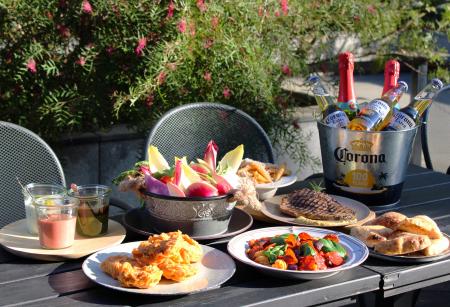 GARDEN HOUSE SHINJUKU、選べるディップで楽しむ“飲め