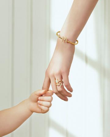 プラス ヴァンドームより、日本の子どもたちの貧困を プラス ヴァンドームより、日本の子どもたちの貧困を