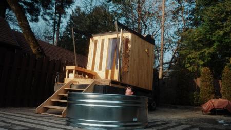 移動式建築ブランド「SiNRA」、大阪トレーラーハウス 移動式建築ブランド「SiNRA」、大阪トレーラーハウス