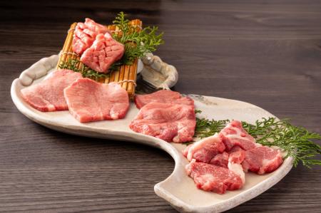 “黒タンを一本丸ごと”大阪の焼肉店「牛次郎」がutf-8 “黒タンを一本丸ごと”大阪の焼肉店「牛次郎」がutf-8
