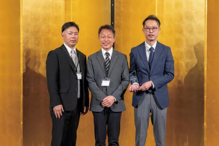 2025年に創業100年を迎えた老舗、お仏壇と墓石のutf-8 2025年に創業100年を迎えた老舗、お仏壇と墓石のutf-8