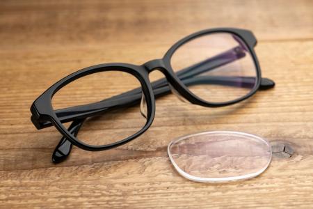 そのメガネ、3年以上使っていませんか？メガネレンズ