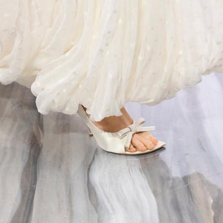 【Dior】「ディオール ボウ」サンダルのサヴォワール