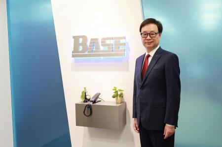 『日中経営者』が、ベース株式会社代表取締役社utf-8