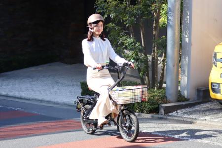 電動モビリティの「SWALLOW」、横浜市主催の先進技術 電動モビリティの「SWALLOW」、横浜市主催の先進技術