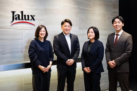〈JALUX〉“飾らない個の魅力”が伝わる映像で「人的資 〈JALUX〉“飾らない個の魅力”が伝わる映像で「人的資