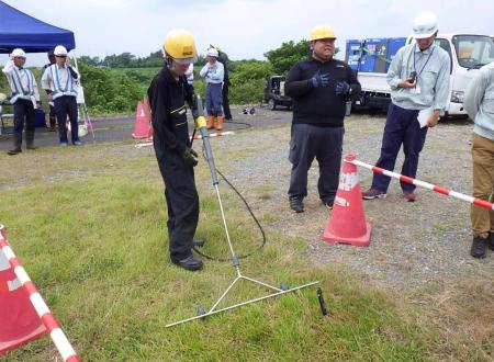ケルヒャーの「温水除草システム(R)」が国土交通省北