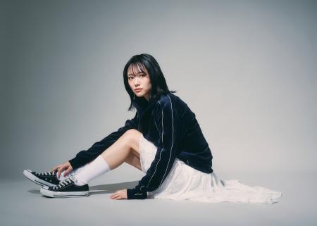 力強さと繊細さをあわせ持つ歌声で心を揺さぶるシンガ