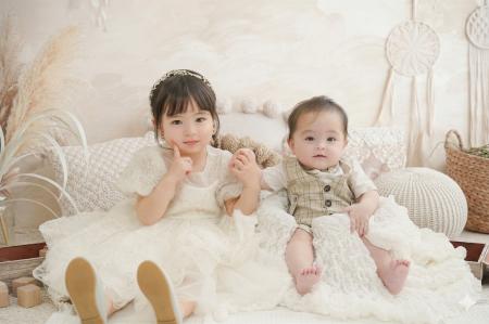 スタジオコフレ50店舗突破記念！家族で手つなぎフォト