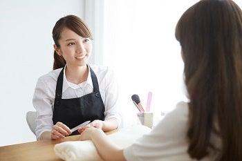 「ネイリストの技術力向上と自宅開業を支援」「認定校