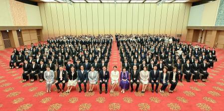 新入社員328名を迎え、 2026年度ポピンズグループ入社