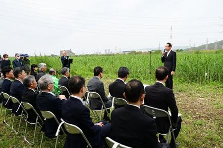 雅楽を支える篳篥用ヨシの育成事業開始を記念し高槻市