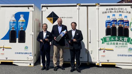 ネスレ日本・JR貨物グループ、定期貨物鉄道輸送utf-8