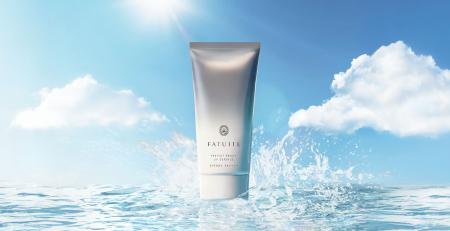 真夏の滝汗、水や皮脂、摩擦にも揺るがない。お直し不