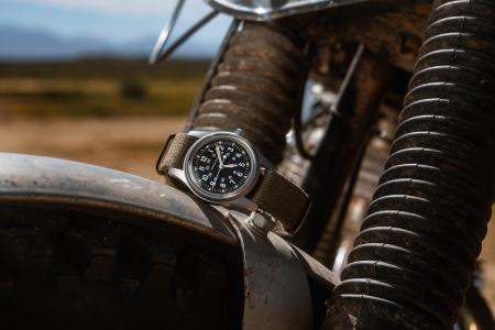 アメリカ建国250周年に発売する特別モデル「カーキ フ