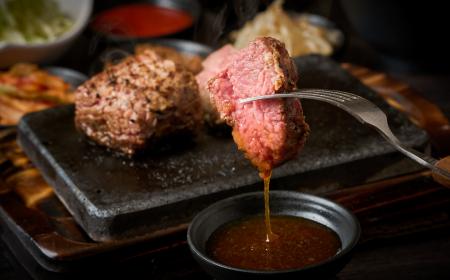 コスパ大満足のステーキ専門店「肉をほおばり米utf-8