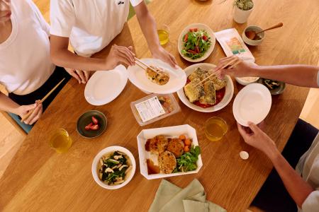 「シェフの無添つくりおき」と「せんせいプライム」、