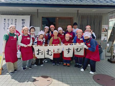 【和歌山県初】シニアが主役の“おむすび食堂” 田辺市