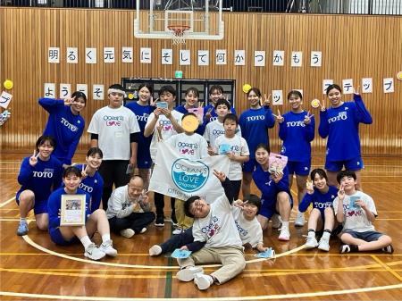 TOTO茅ヶ崎女子バスケットボール部の選手による『バス