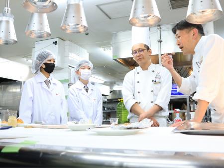 【軽井沢プリンスホテル ウエスト】地域食材と若い発