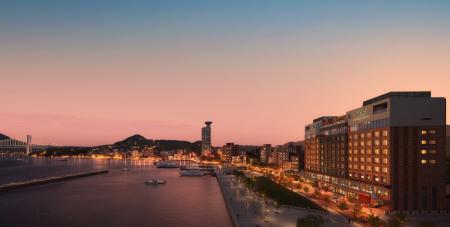 【BEB5門司港】サウナ×絶景×多国籍ビュッフェ、24時間