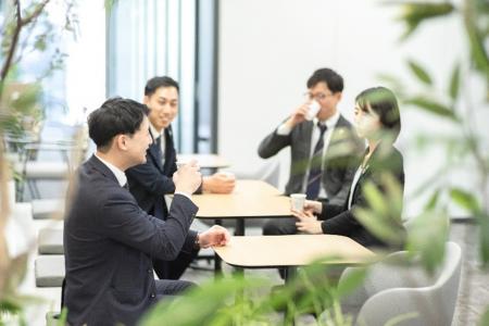 スーパーホテル、初任給30万円(総合職)で業界水準を刷