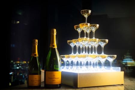 クラブフロア宿泊者専用ラウンジ「The Club」にて、ヴ