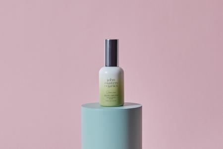 2026.4.23 debut　青く甘く奥深い香り、長く留めて。