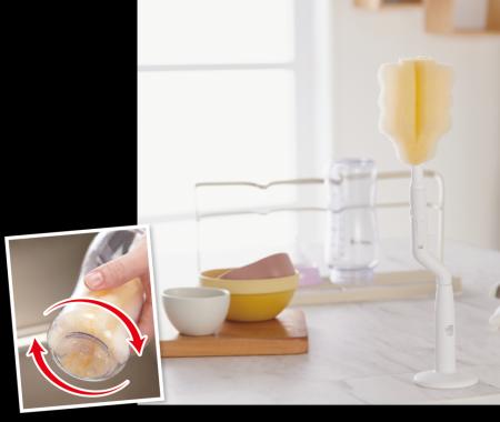 ほ乳びん洗浄の“不”に寄り添った新商品 「＼広口ほ乳