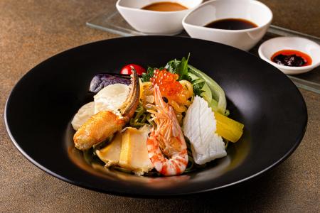 冷涼感あふれる 夏の贅沢　中国料理「彩龍」の本格冷