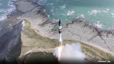 Space BD、JAXA「革新的衛星技術実証４号機」衛星8機