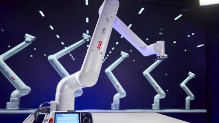 ABB Robotics、高速動作が可能な協働ロボット PoWa(TM