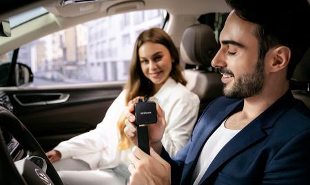 配線に縛られない車内時間へ。ワイヤレスCarPlay/Andr