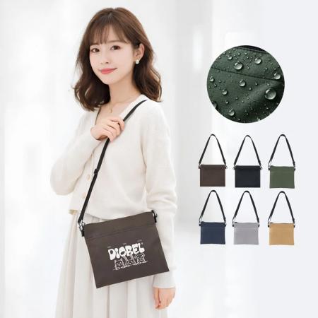 ME-Qの高機能な撥水サコッシュが新登場！1個から作成