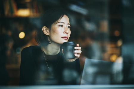 「話さないコスト」は最大約79万円──20～40代の62％が