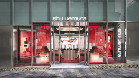 シュウ ウエムラが誕生の地“表参道”に。個性美への探