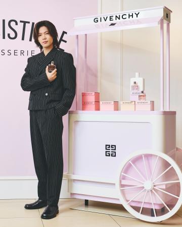 「ジバンシイ イレジスティブル パティスリー」ポップ