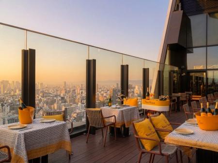 ヴーヴ・クリコが彩る「センタラ・ルーフトップ・エク