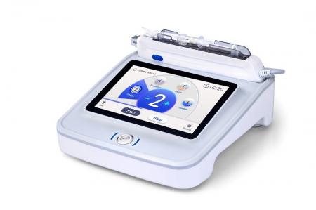 「水光注射」に関する施術課題と非侵襲型経皮導入技術