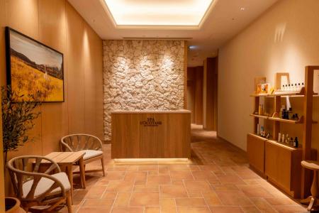 日本最大級のロクシタンスパが沖縄に！ 明日の開業す