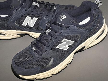 雑誌『Safari』 が別注をかけた New Balance のスニー