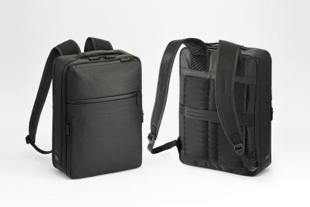 夏の通勤を快適にする、放熱性25％向上のビジネスリュ