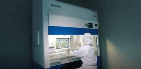 作業者の暗黙知を定量化し、現場の属人化解消と作業品