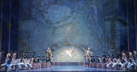 プティパ最後の傑作 『ライモンダ』が 新国立劇場で開