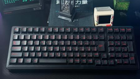 AULA、ガスケット構造採用のゲーミングキーボードを展