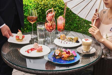 【セント レジス ホテル 大阪】ロゼワインのフリーフ