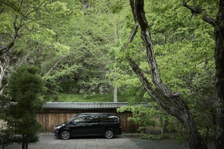 移動時間も上質なひとときへ。東京23区内発着・往復ハ