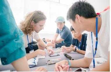 ハーバード大生らと1週間寝食を共にする高校生向けプ