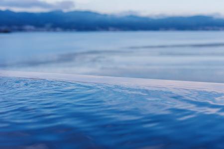 【開業10周年】諏訪湖畔に佇む全8室の温泉宿「萃sui-